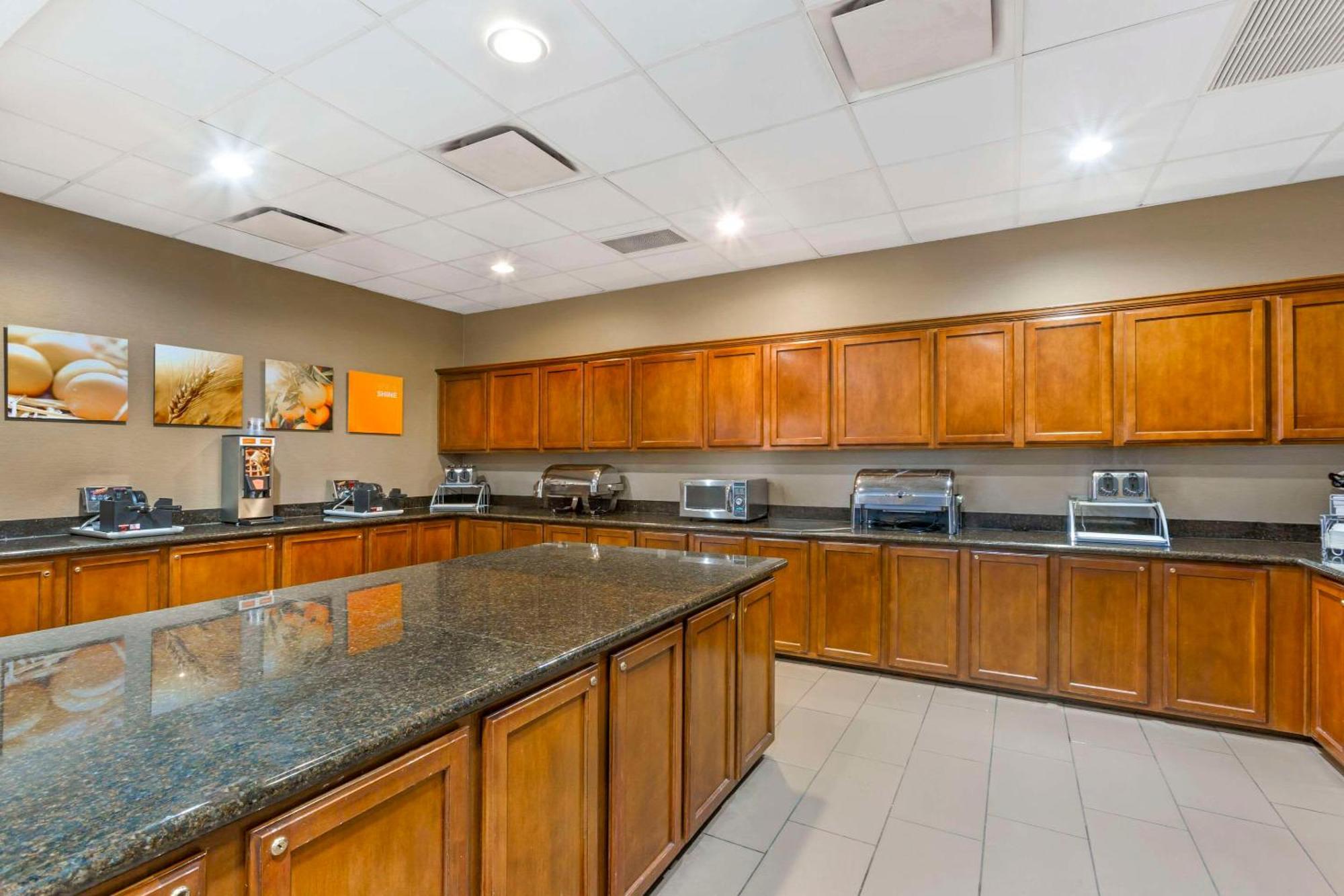 Comfort Suites Glendale - State Farm Stadium Area Екстер'єр фото