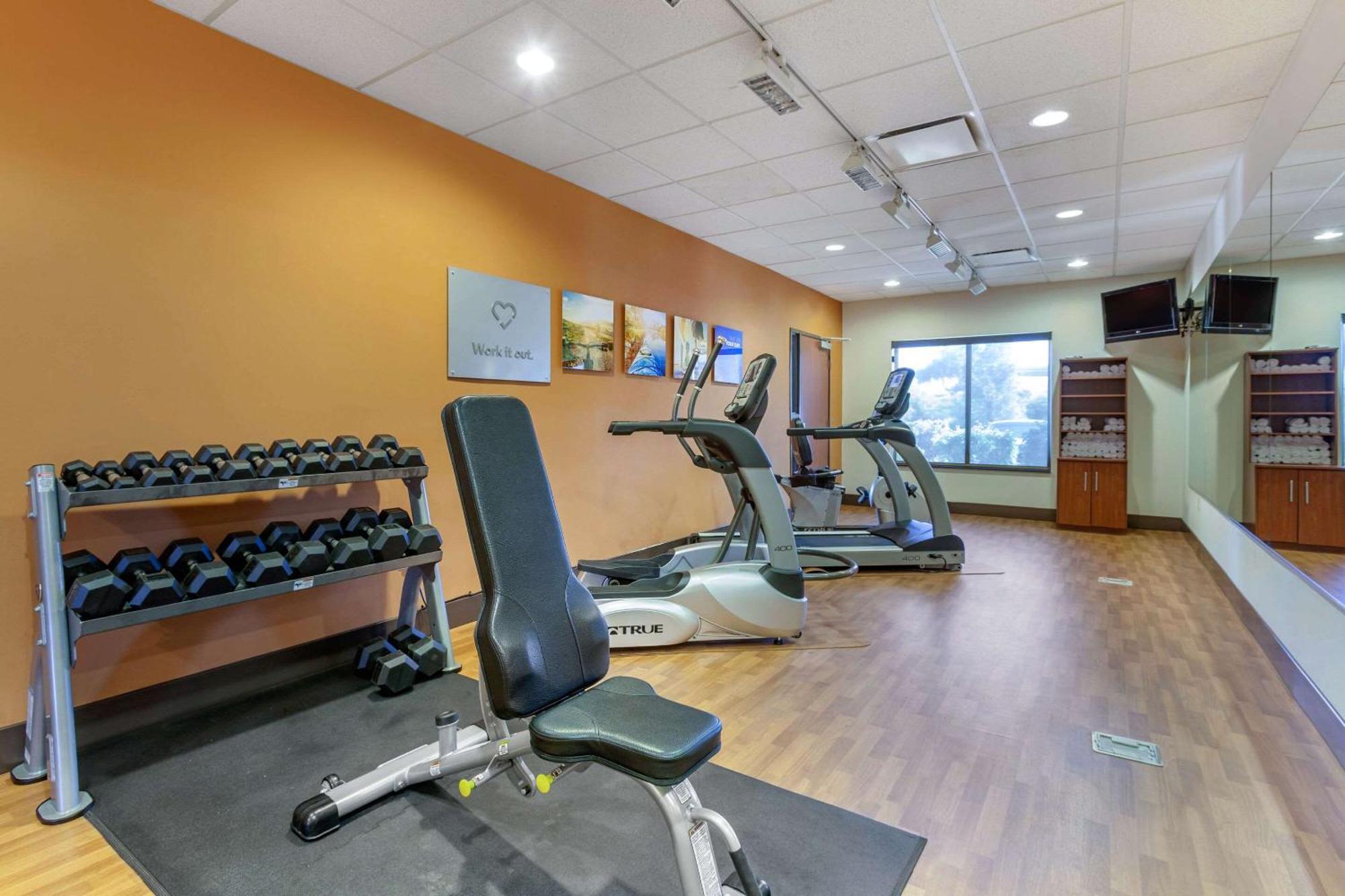 Comfort Suites Glendale - State Farm Stadium Area Екстер'єр фото