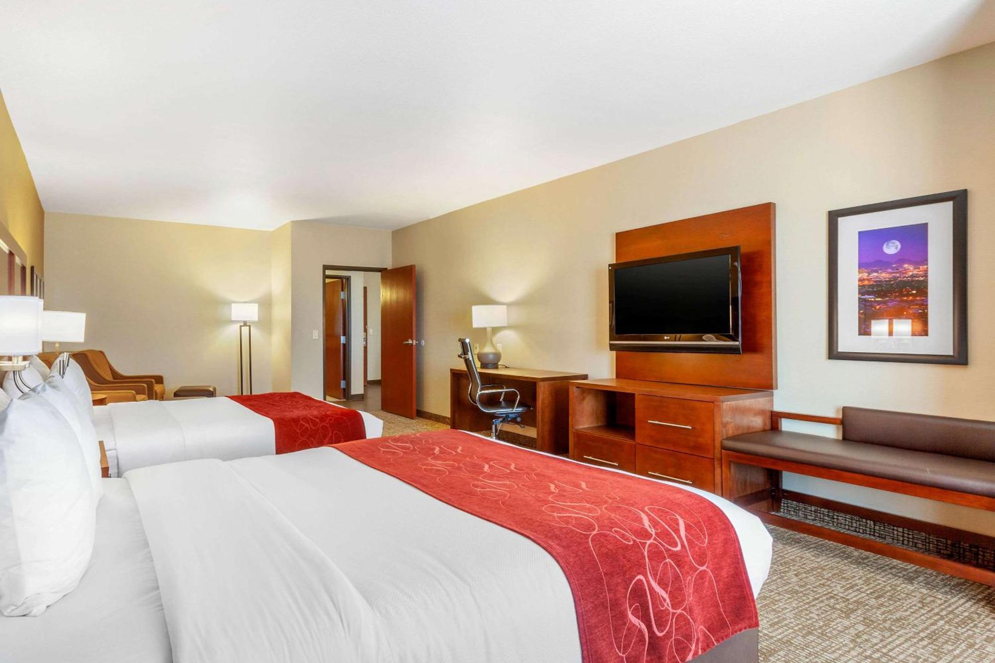 Comfort Suites Glendale - State Farm Stadium Area Екстер'єр фото