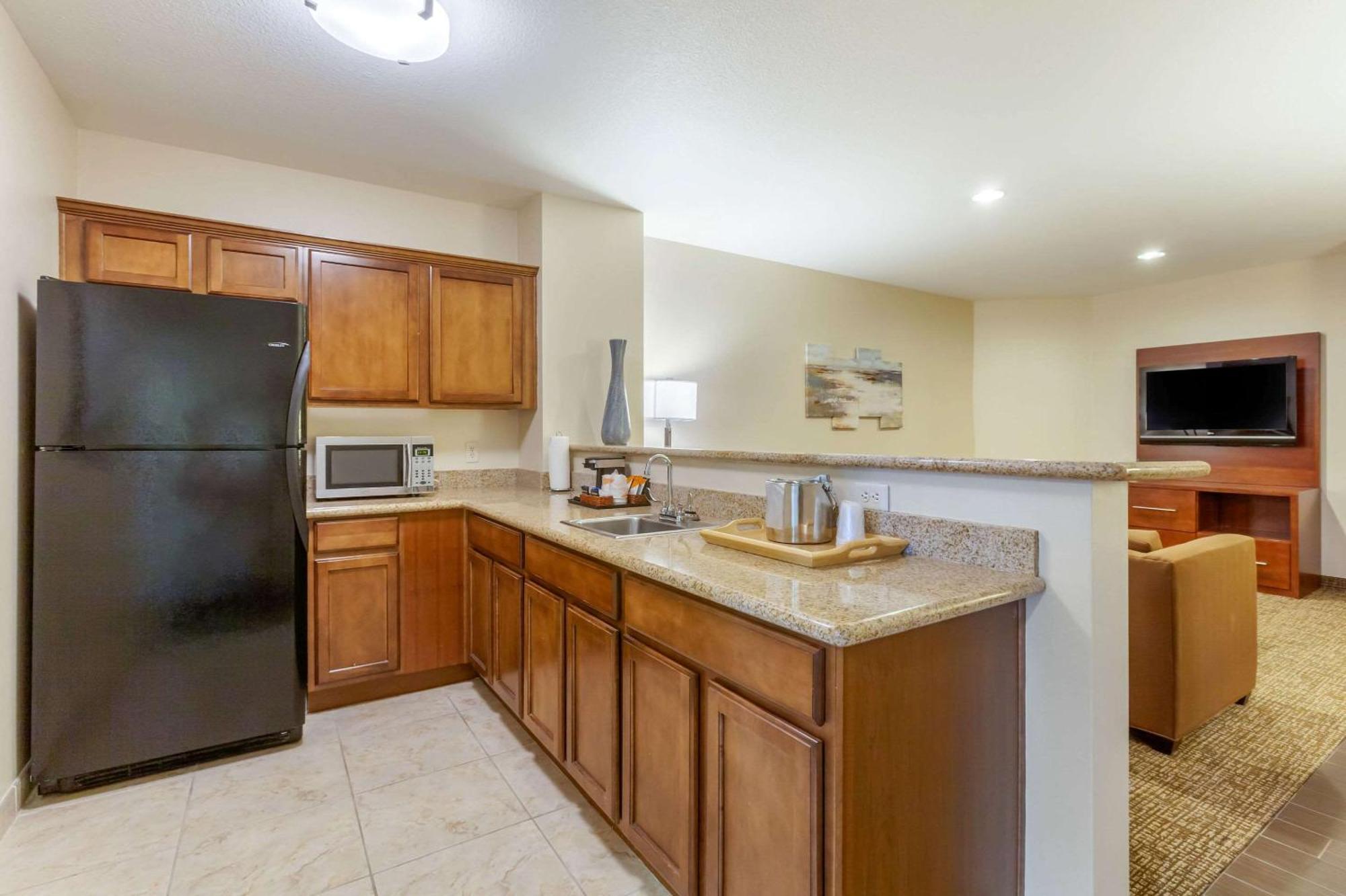 Comfort Suites Glendale - State Farm Stadium Area Екстер'єр фото