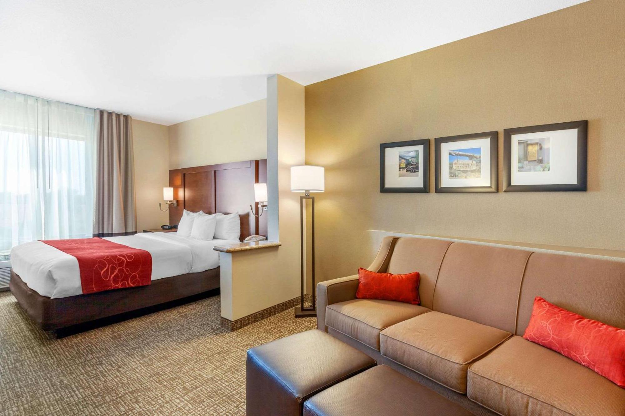 Comfort Suites Glendale - State Farm Stadium Area Екстер'єр фото
