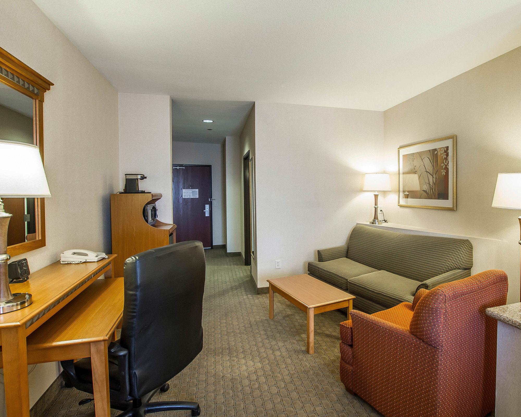 Comfort Suites Glendale - State Farm Stadium Area Екстер'єр фото