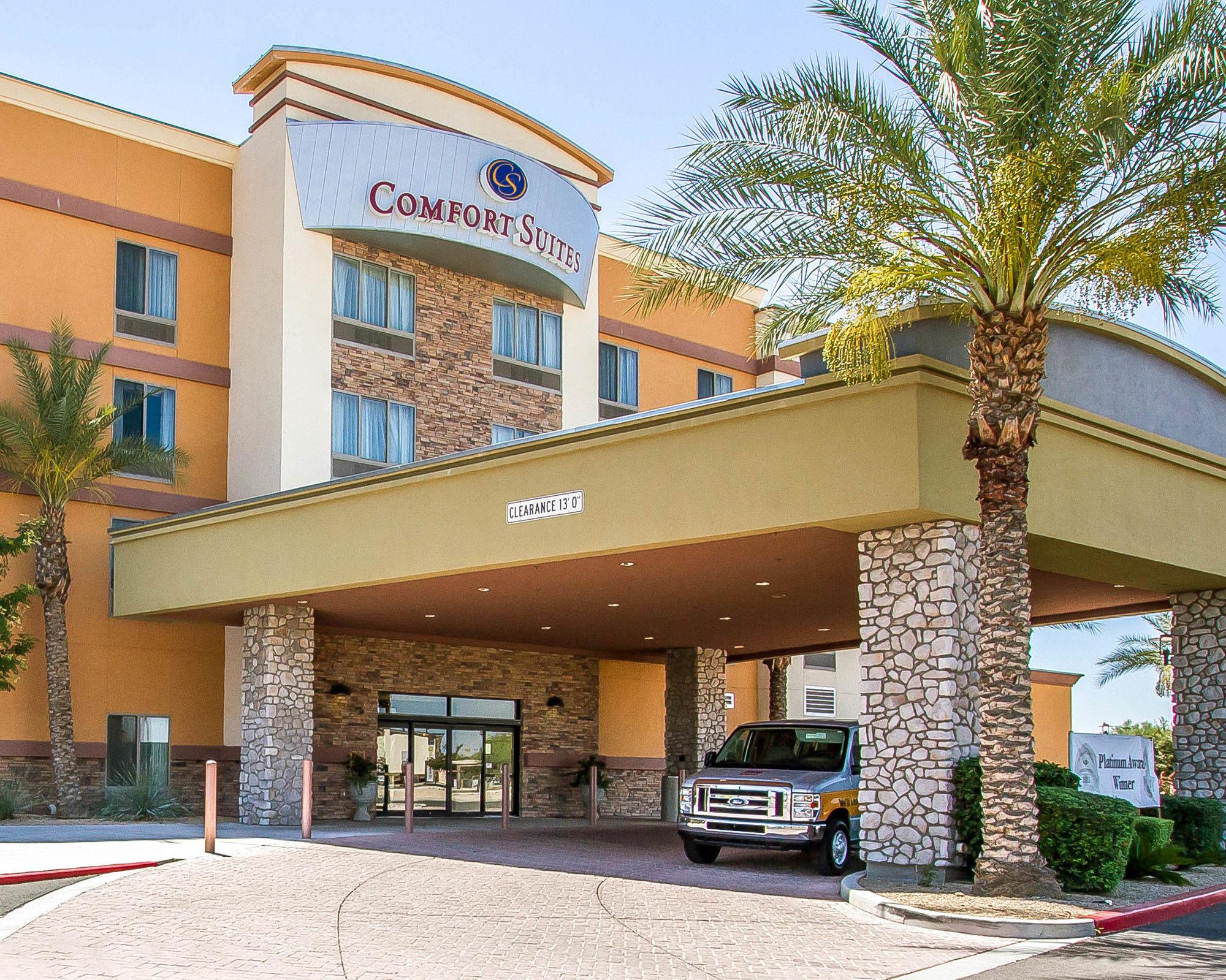 Comfort Suites Glendale - State Farm Stadium Area Екстер'єр фото