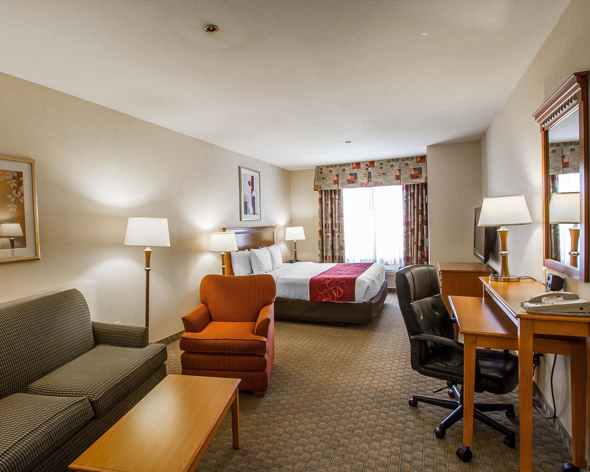 Comfort Suites Glendale - State Farm Stadium Area Екстер'єр фото